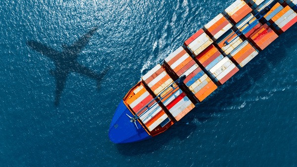 221,517 Container Vessel Royalty-Free Photos and Stock Images | Shutterstock